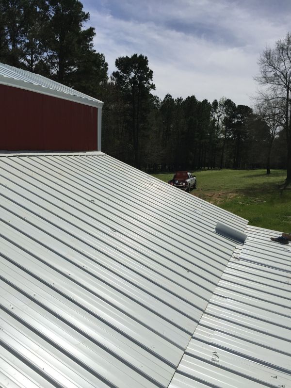 Barn Roof Construction in Sykesville, MD